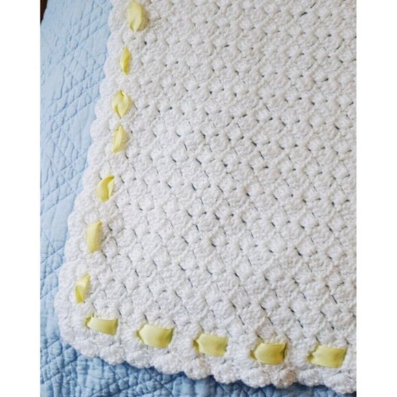 Hand Crocheted Pearlized White Baby Blanket Yellow Ribbon Trim - Picture 1 of 5